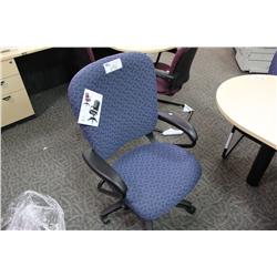 MOBIUS 4701AW90 BLUE ERGONOMIC TILTER CHAIR