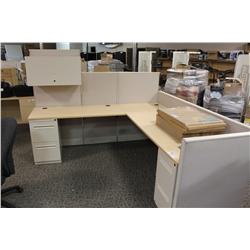 6 L-SHAPE MODULAR WORKSTATIONS WITH HUTCH