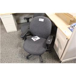MOBIUS 7624BW 19T DARK GREY ERGONOMIC TASK CHAIR