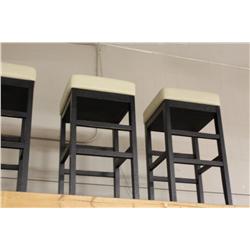 BEIGE LEATHER BAR STOOL