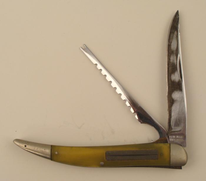 Vintage LL Bean Yellow Handle Folding Pocket Knife