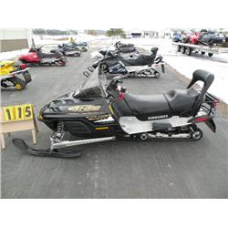 03 Ski Doo Grand Touring 380 F SN# 2BPS244663V000238