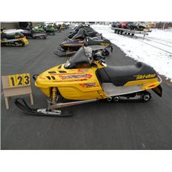 00 Ski Doo MXZ 700 SN# 2BPS1603XYV000373