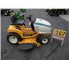 Image 3 : Cub cadet  HDS 2185 Lawn Tractor