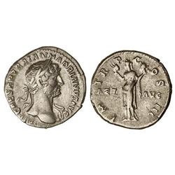 Denario. Acuñada el 119-122 d.C. ADRIANO. Anv.: IMP. CAESAR TRAIAN. HADRIANVS AVG. Busto laureado a