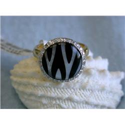 14k Gold Ring with Diamonds Onyx & Mother of Pearl