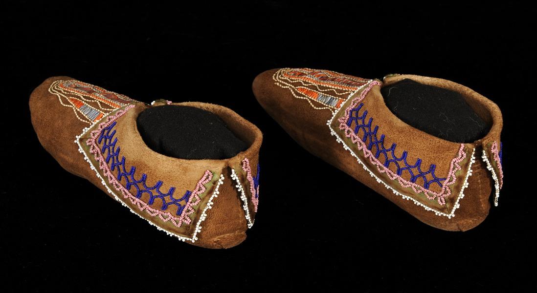 Pair of Iroquois Quill Work Moccasins with Beaded Cuffs 9 1/2" L. Fine