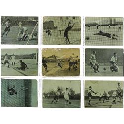 1922., CROMOS: (FUTBOL),. COLECCION COMPLETA DE 42 CROMOS. ESCENAS INTERESANTES DE FOOT-BALL., Publi