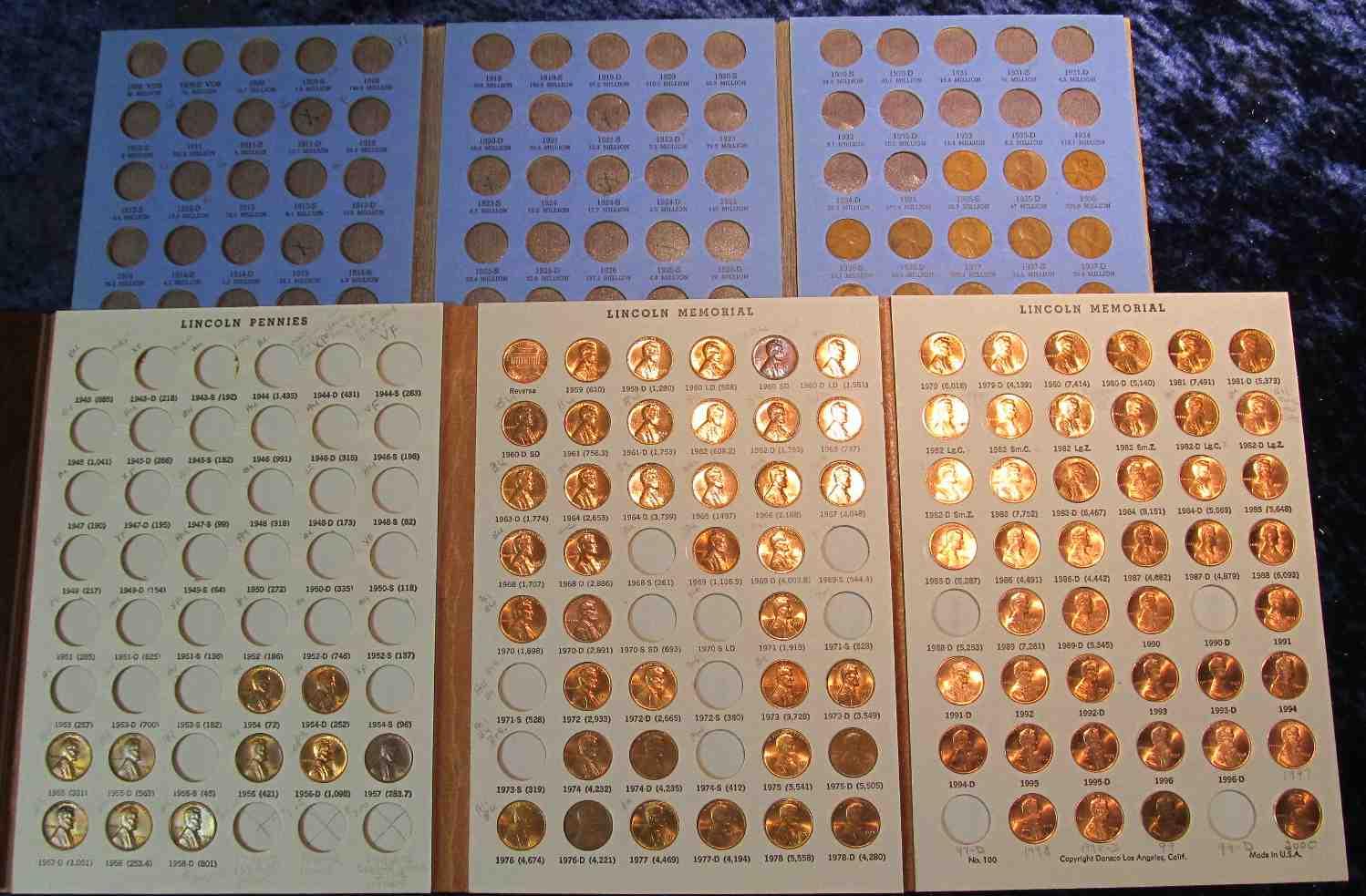 921. (2) Lincoln Cent Coin Folders with 111Coins 1935S2000