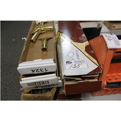 ASSORTED SQUEEGEE HANDLES