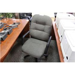HIBACK EXECUTIVE CHAIR
