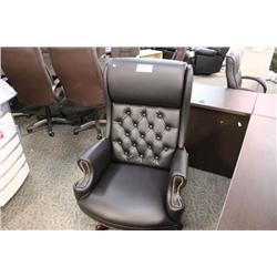 TUFFTED BLACK LEATHER HIBACK EXECUTIVE CHAIR