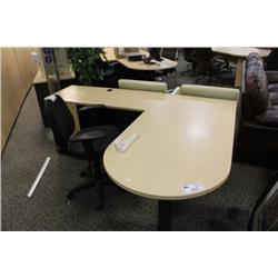 MAPLE L-SHAPED BULLET TOP DESK