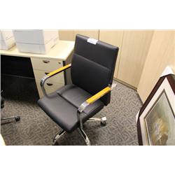 BLACK LEATHER EXECUTIVE CHAIR