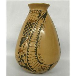 Mata Ortiz Polychrome Pot by Julio Pena