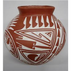Mata Ortiz Pottery Jar by Oscar Quezada