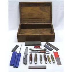10 Vintage Knives & Wet Stones In Wood Box