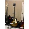 Image 1 : HAMER SLAMMER ELECTRIC GUITAR WITH CASE & STAND