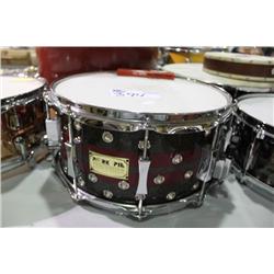 PORK PIE SILVER & RED SNARE DRUM