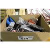 Image 1 : BOX OF GUITAR STRAPS