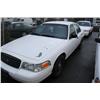 Image 2 : 2006 WHITE FORD CROWN VICTORIA POLICE SERIES 4DR