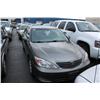 Image 1 : 2004 GREY TOYOTA  CAMRY LE 4DR SEDAN