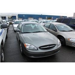 2002 GREEN FORD TAURUS LX 4DR SEDAN