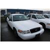 Image 1 : 2005 WHITE FORD CROWN VICTORIA POLICE SERIES 4DR