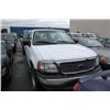 Image 1 : 2000 WHITE FORD EXPEDITION 4DR SUV