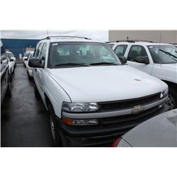 2001 WHITE CHEVROLET TAHOE 4DR SUV