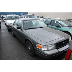 2004 GREY FORD CROWN VIC 4DR POLICE