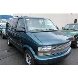 2001 BLUE CHEV ASTRO LS PASSENGER VAN