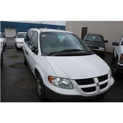 2001 WHITE DODGE CARAVAN SE PASSENGER VAN