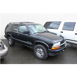 2002 BLACK CHEVROLET BLAZER LS 4DR SUV