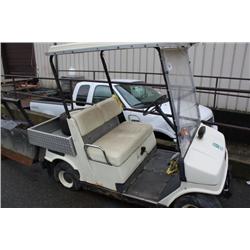 GOLF CART