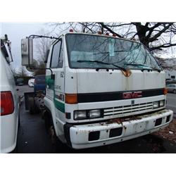 1993 WHITE GMC 5000 CAB & CHASSIS FORWARD