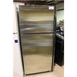 KENMORE STAINLESS STEEL REFRIDGERATOR