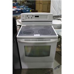 LG WHITE GLASS TOP STOVE