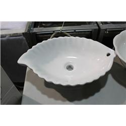 WHITE LEAF SHAPED BATHROOM SINK
