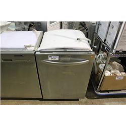 KITCHEN AID STAINLESS STEEL DISHWASHER