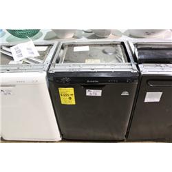BLACK ARISTON STAINLESS STEEL INTERIOR DISHWASHER