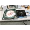 Image 1 : 2 SPORTS CLOCKS & 2 WALL CLOCKS