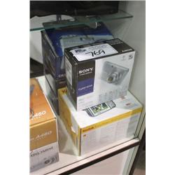 LOT OF DIGITAL CAMERAS