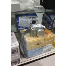 LOT OF DIGITAL CAMERAS