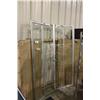 Image 1 : 2 GLASS SHOWER DOORS