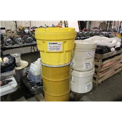 POLY-PACK BARRELLS -  PALLETS & SPRAY TUBES