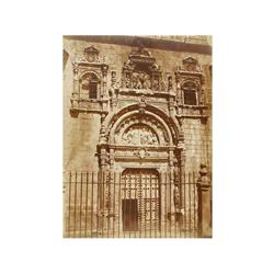 23 Charles Clifford (1819-1863)2 fotografías: Toledo, puerta del hospital de la Santa Cruz y Salaman
