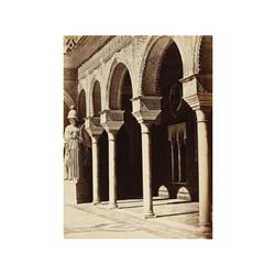 51 J. Laurent (1816-1886)Sevilla, Casa de Pilatos, 1850-1860.Papel albuminado, imagen 34 x 25 cm, so