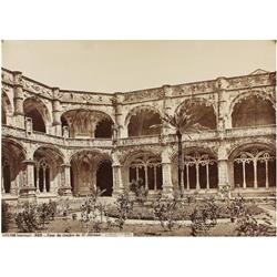 56 J. Laurent y Cia (XIX)Belen, Portugal, 802 Cour du cloitre de St. Jérome, c. 1869.Papel albuminad