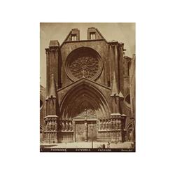 77 Torres (XIX)2 fotografías de la Catedral de Tarragona, c. 1880.Papeles albuminados, 22 x 16 cm, t